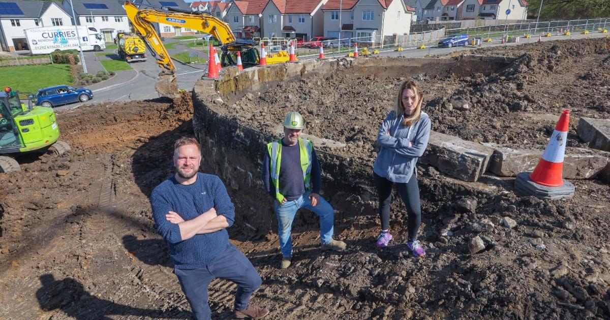 Archaeologists called in after mystery find on Barrhead building site